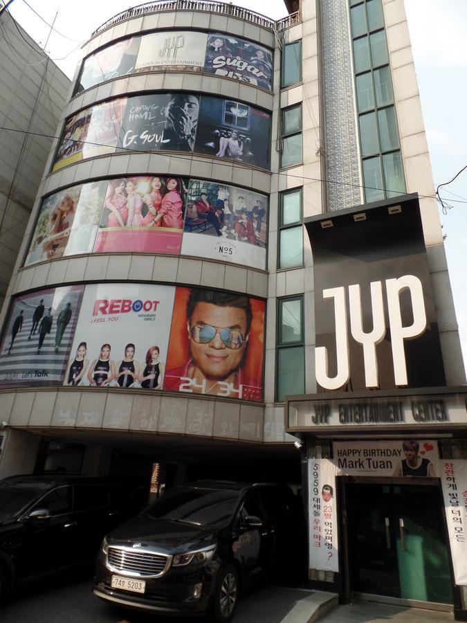 Cheongdam Ladies Guesthouse In Seoul Bagian luar foto
