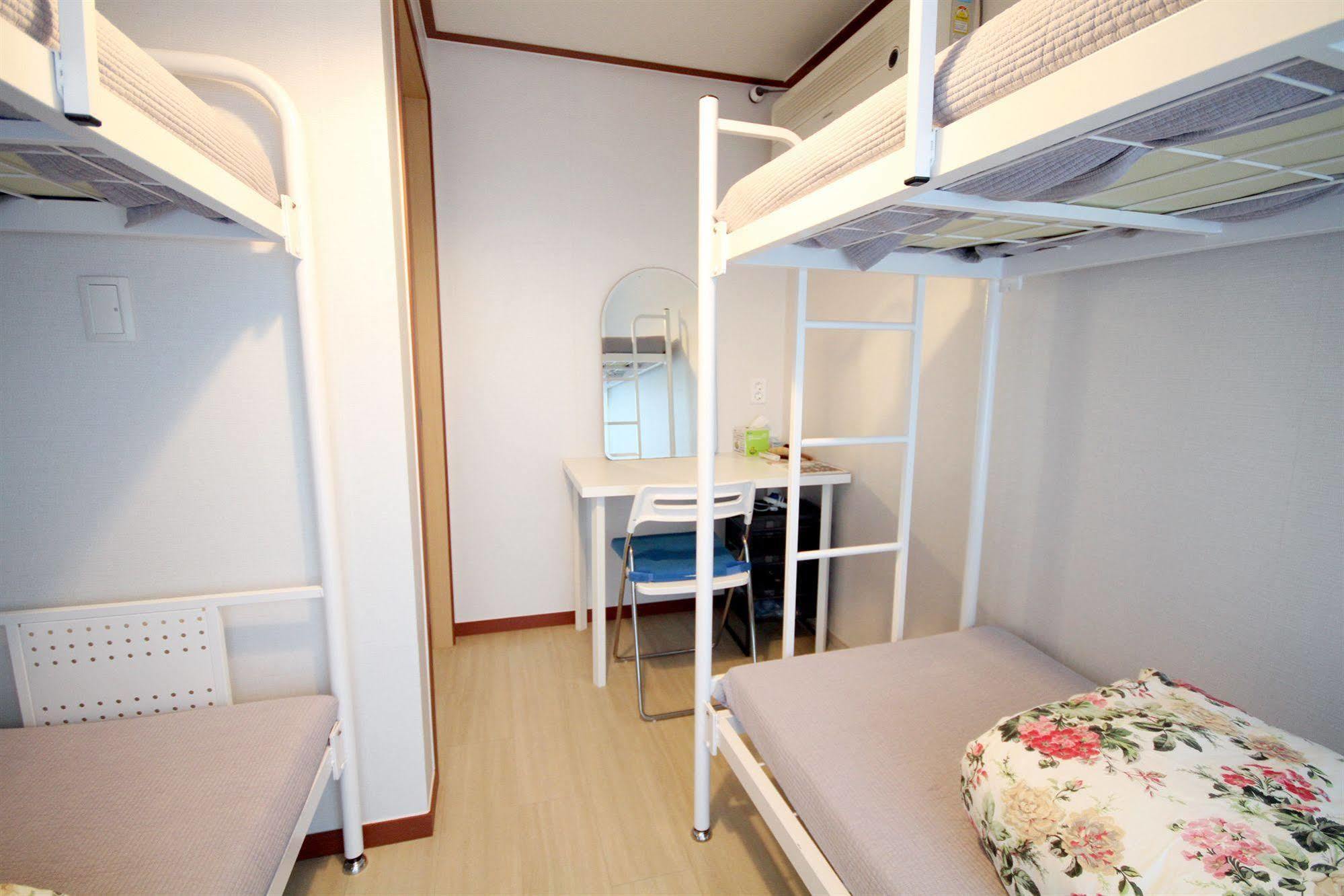 Cheongdam Ladies Guesthouse In Seoul Bagian luar foto